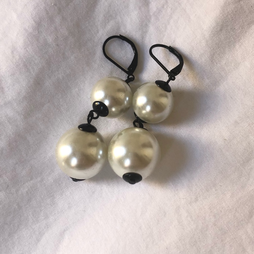 Faux Pearl Earings